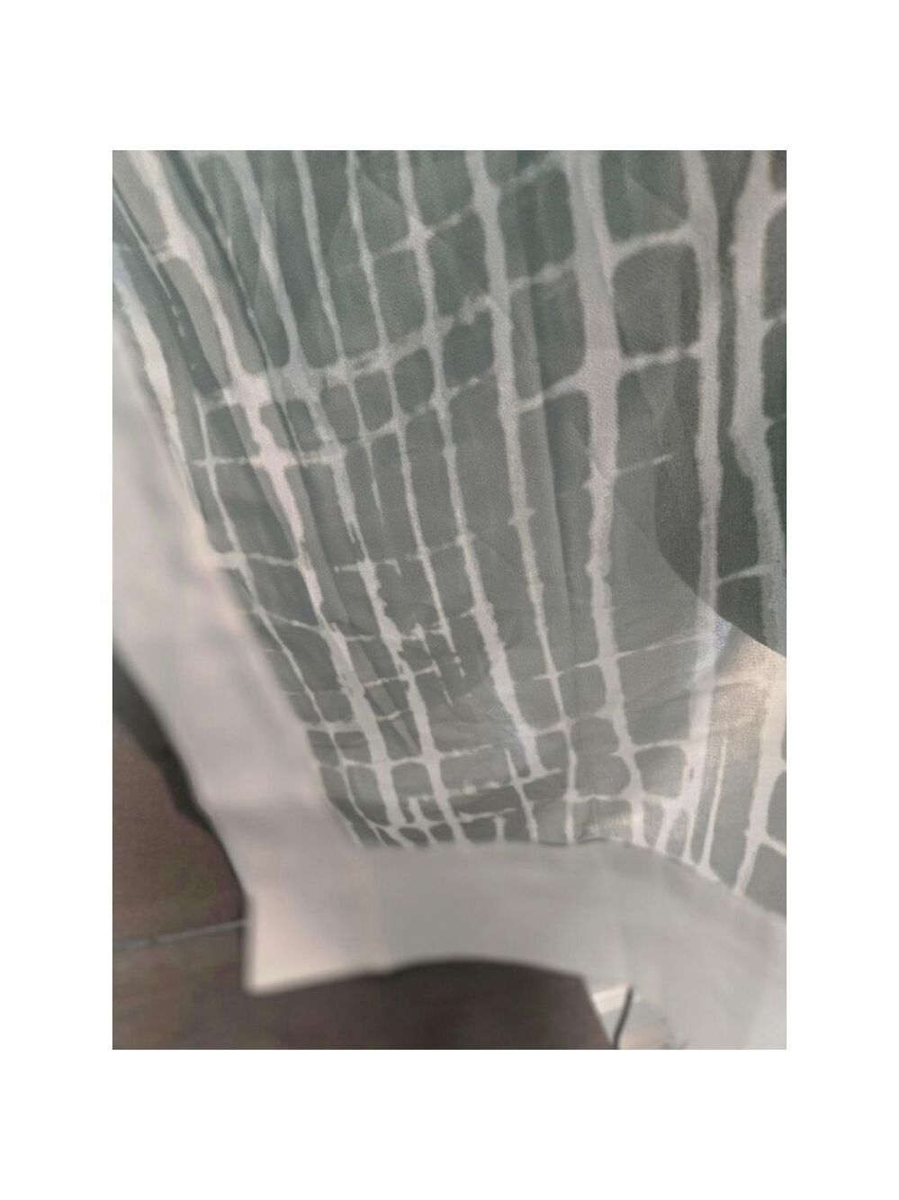 Wynne Layers Gray White Abstract Tunic Top 1X - Picture 3 of 12